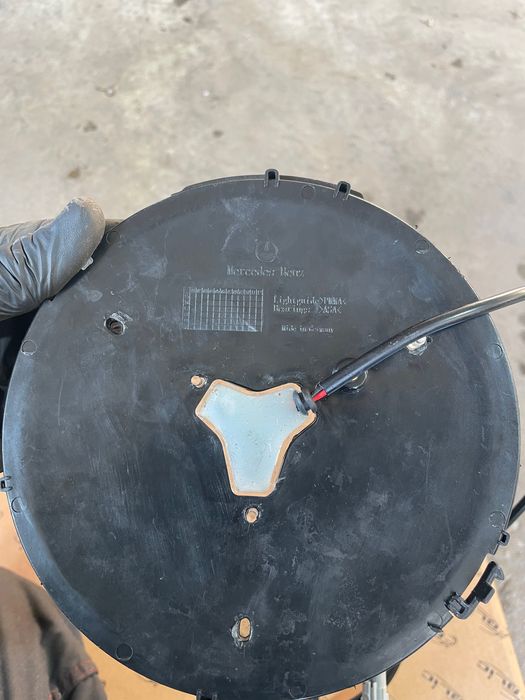 Емблема за Мерцедес светеща