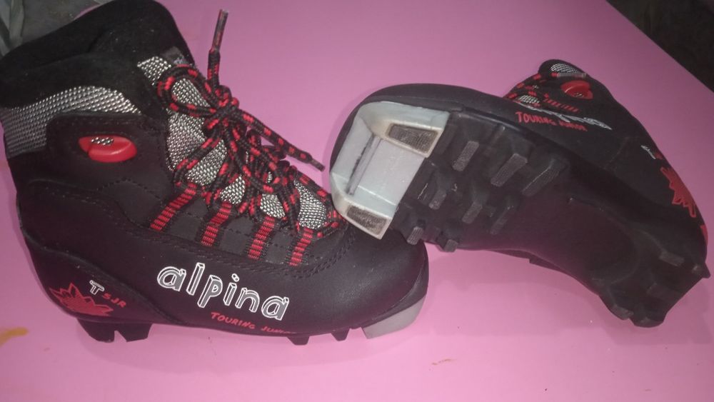 лыжные ботинки детские