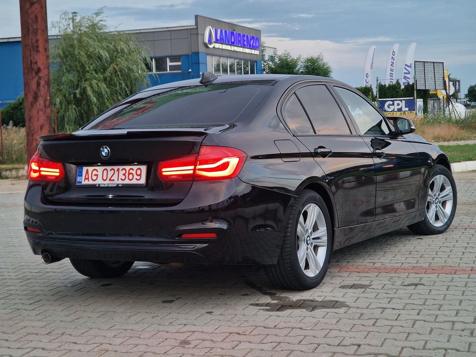 BMW 3 Series 2019 — imagine 4