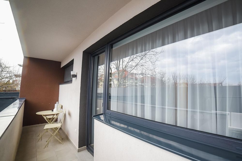 Inchiriere Apartament zona Coresi 1