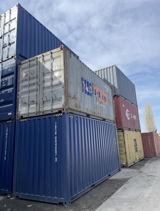 Containere maritime second-hand și noi