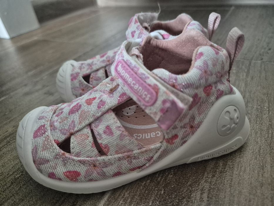 Sandale Biomecanics nr 20