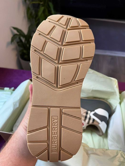 Adidasi Burberry LF Ramsey L MULTI Chk:Aarvr Gri, original noi 38