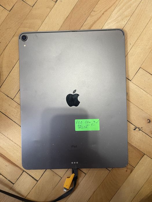 ipad pro 12.9 inch  gen 3 a1876 de piese