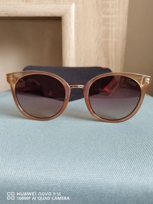 Слънчеви очила Guess