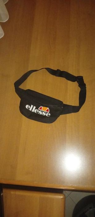 Черна Ellesse чанта за кръста