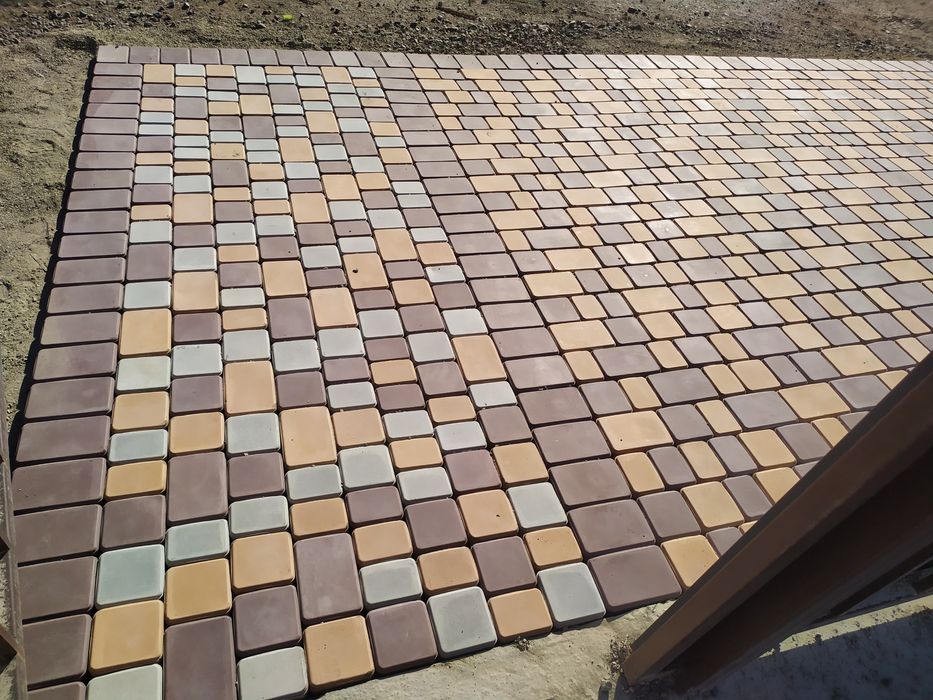 Укладка брусчатка , плитки