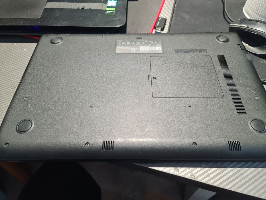 Laptop asus vivobook