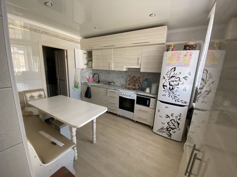 Продаются два дома с магазином