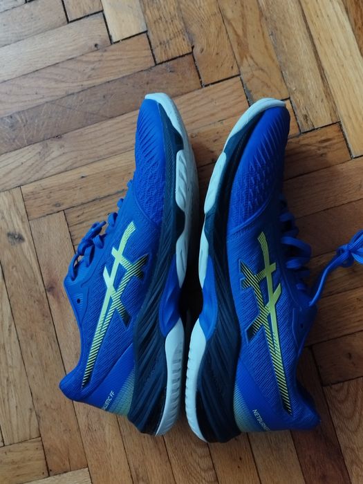 Adidași asics impecabili!!
