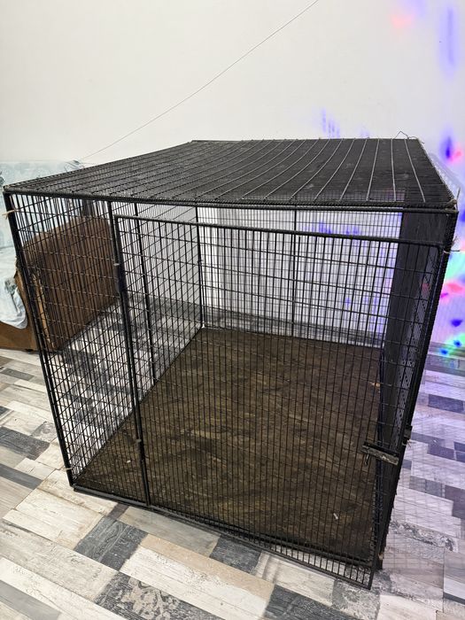 Vând urgent cuşca transport animale