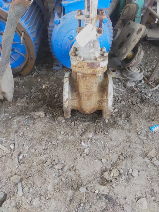 Задвижки разные,сталь, чугун