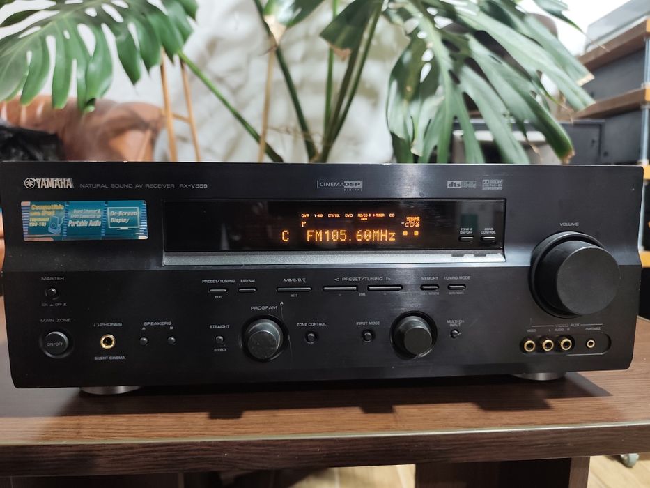 Yamaha rx v-- 559