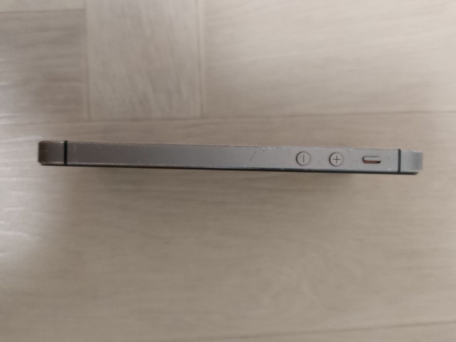 iPhone 5s не включается