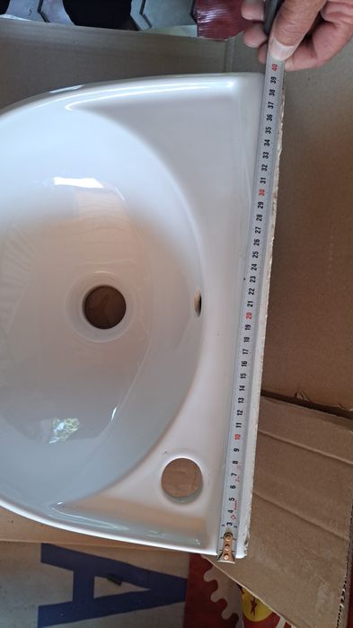 Раковина фарфоровые фирменная