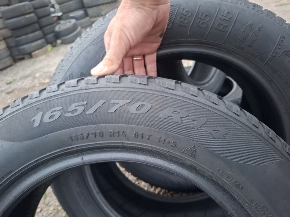 Vand 2 anvelope 165 70 14 pireli m+s mixte bune