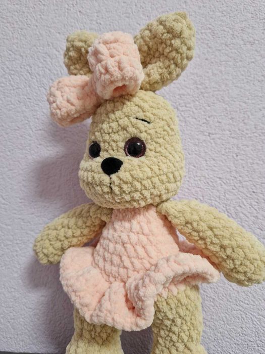 Плетена играчка - зайче