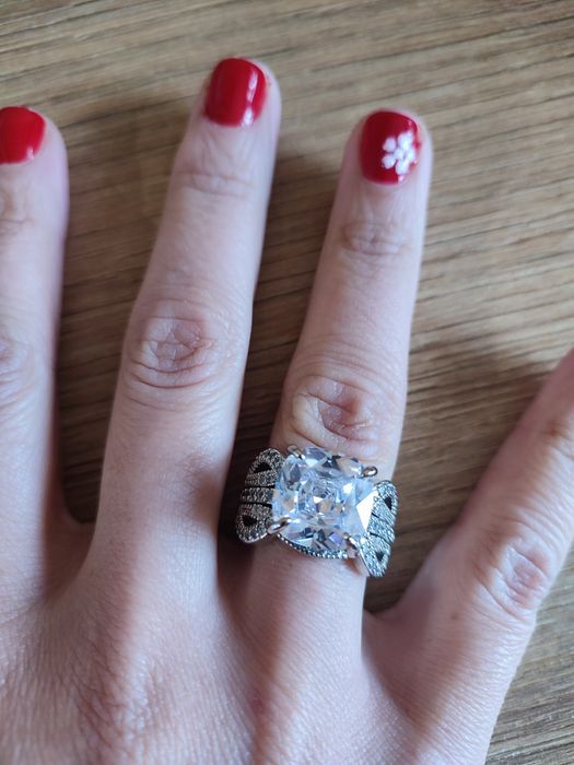 Невероятен масивен нов стебърен пръстен с печат и луксозна кутийка