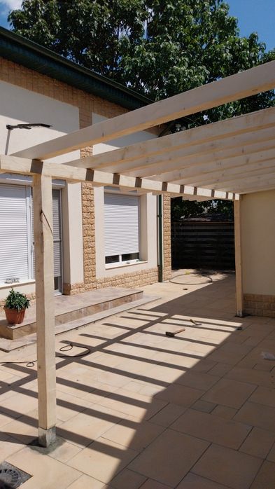 Vând foișor Terase din lemn
-foișoare la comanda
-pergole modele moder