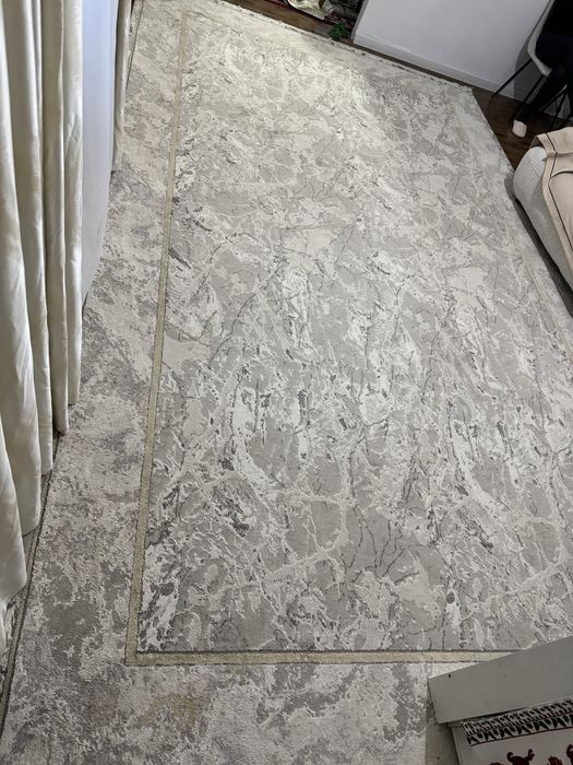 Ковер для гостиной комнаты