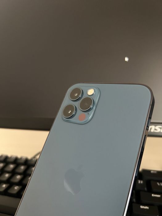 Продам Iphone 12 pro 128gb