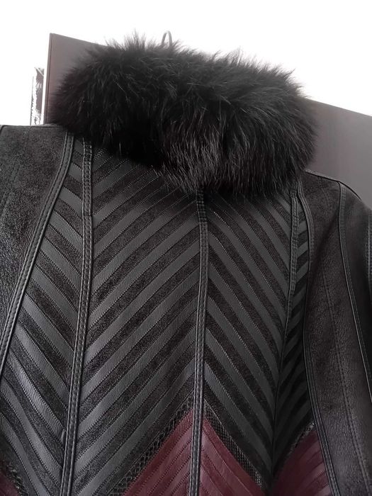 Cojoc din piele naturala îmblănit pt.femei.