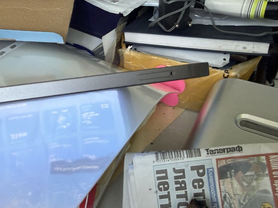 Ipad pro12.9 inch 2023 6Th Generatio /hspta/llte5g: 2099 lv