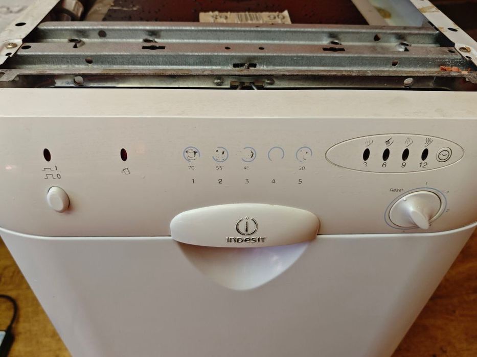 Посудомойка indesit d42