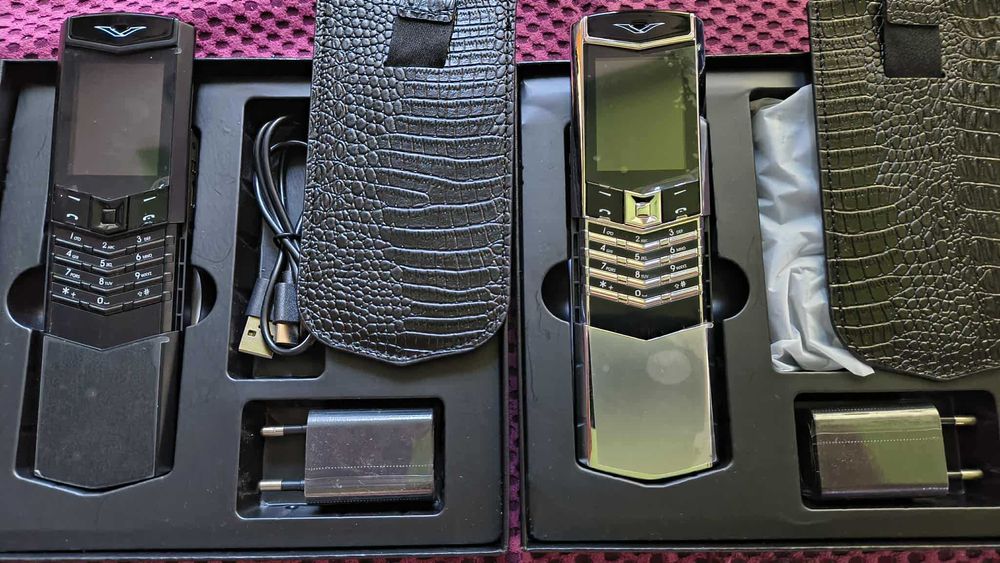 VERTU Slide чисто нови