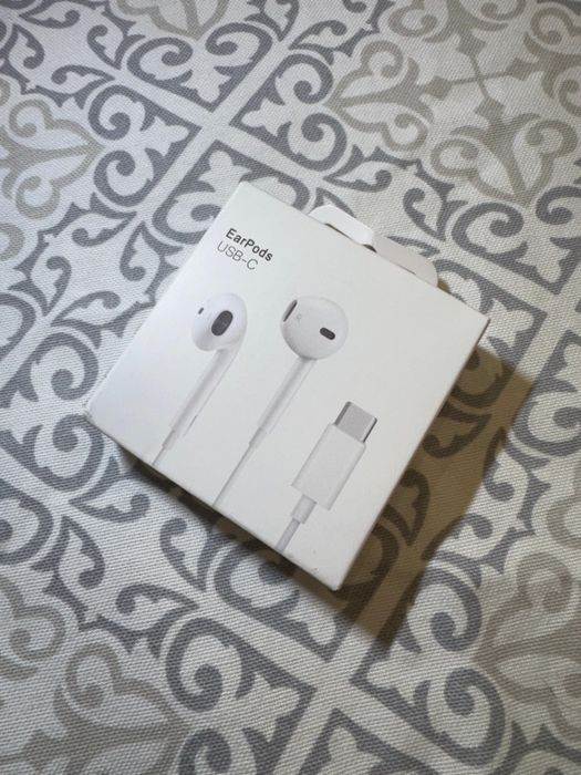 наушники EarPods