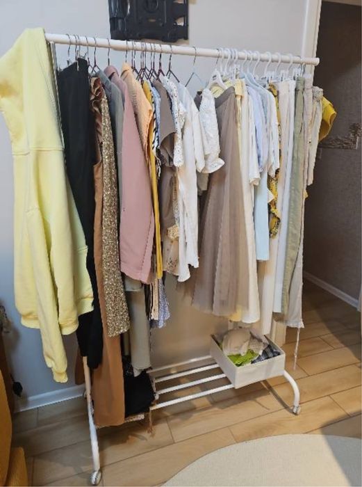 Продам вешалку икеа