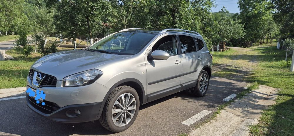 Nissan Qashqai+2  Panoramic
