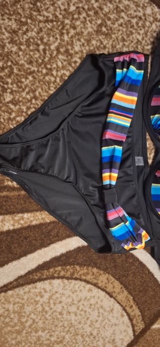 Дамски бански костюм