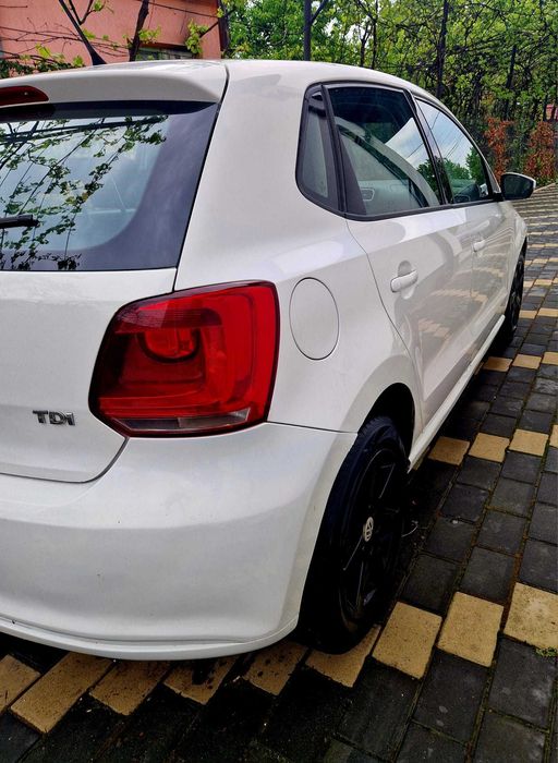 VOLKSWAGEN Polo 2013 — imagine 5