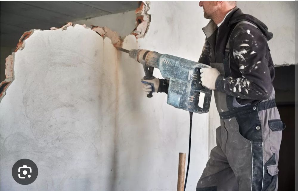 Demolări și decopertări