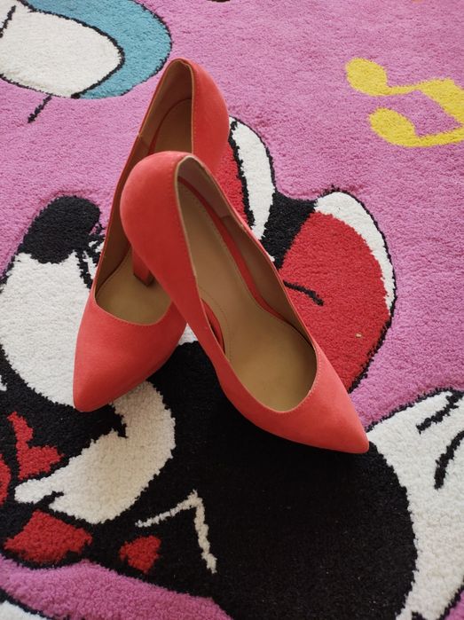Pantofi dama noi