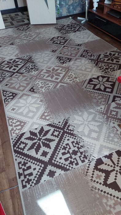 Палас в спальню, гостиную.