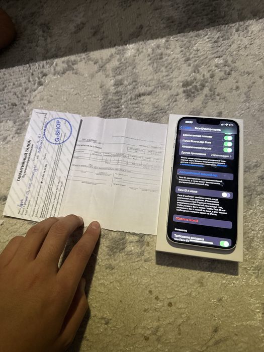 iPhone 13 128GB White — отличное состояние