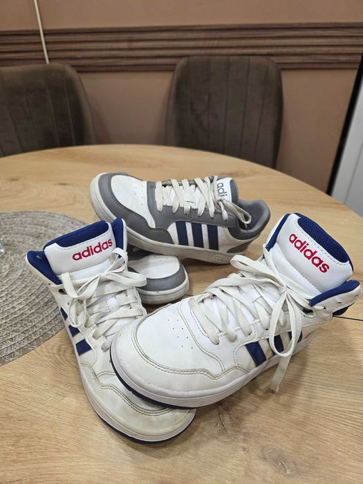 Маратонки adidas 2 чифта обща цена