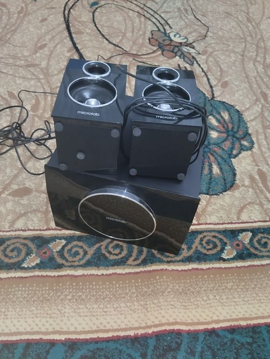 Продам микроклаб M-BT2D все рабочие все работает