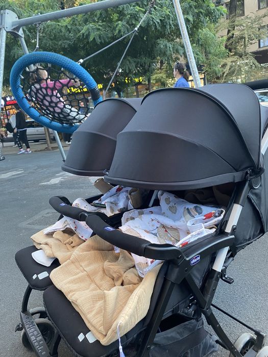 Коляска для двойни