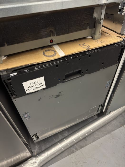 Mașină de spălat vase încorporabilă Beko BDIN285D0B