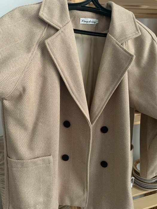 Продается пальто