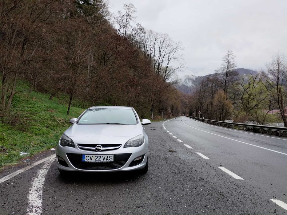 Opel Astra J Hatchback 1.7 CDTI