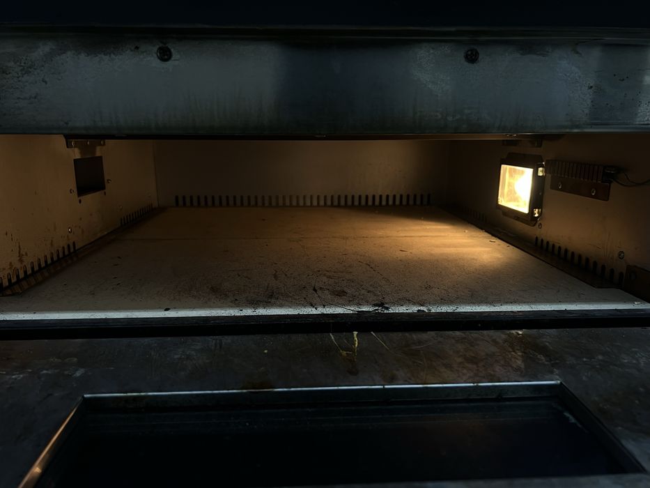 Продам гозовую пицца печь