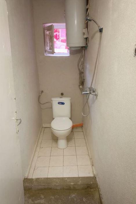 Дава се под наем Едностаен апартамент в Варна, Левски - 35 кв.м за 225 € - Снимка #2