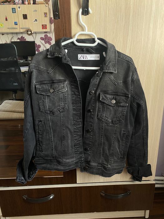 Jacheta neagra de blugi dama