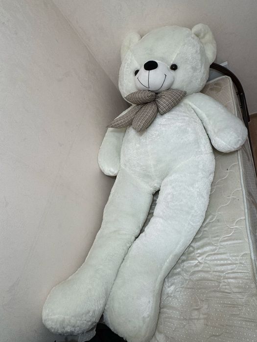 Продам плюшевого мишку