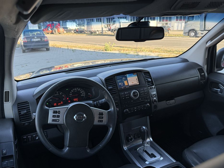 Nissan Navara D40 2.5 / Diesel Automat/ 2011 EURO 5
