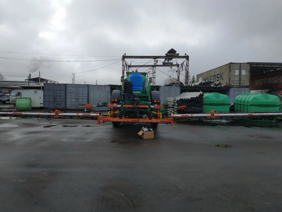 Самоходный опрыскиватель AVAGRO